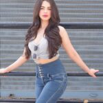 Ritika Badiani Instagram - 🩶