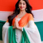 Ritika Badiani Instagram - Happy Republic Day 🇮🇳 #Happy75thRepublicDay #RepublicDay #ProudIndian #26thJanuary #JaiHind