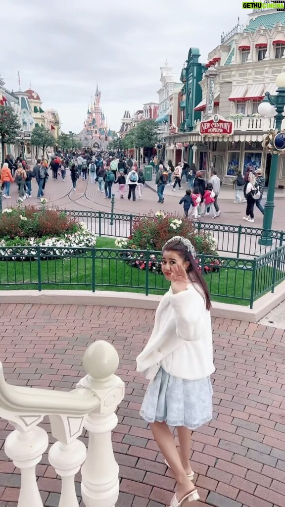 Riyasha Dahal Instagram - We r never too old to go Disney Land. 🤣 Disneyland Paris