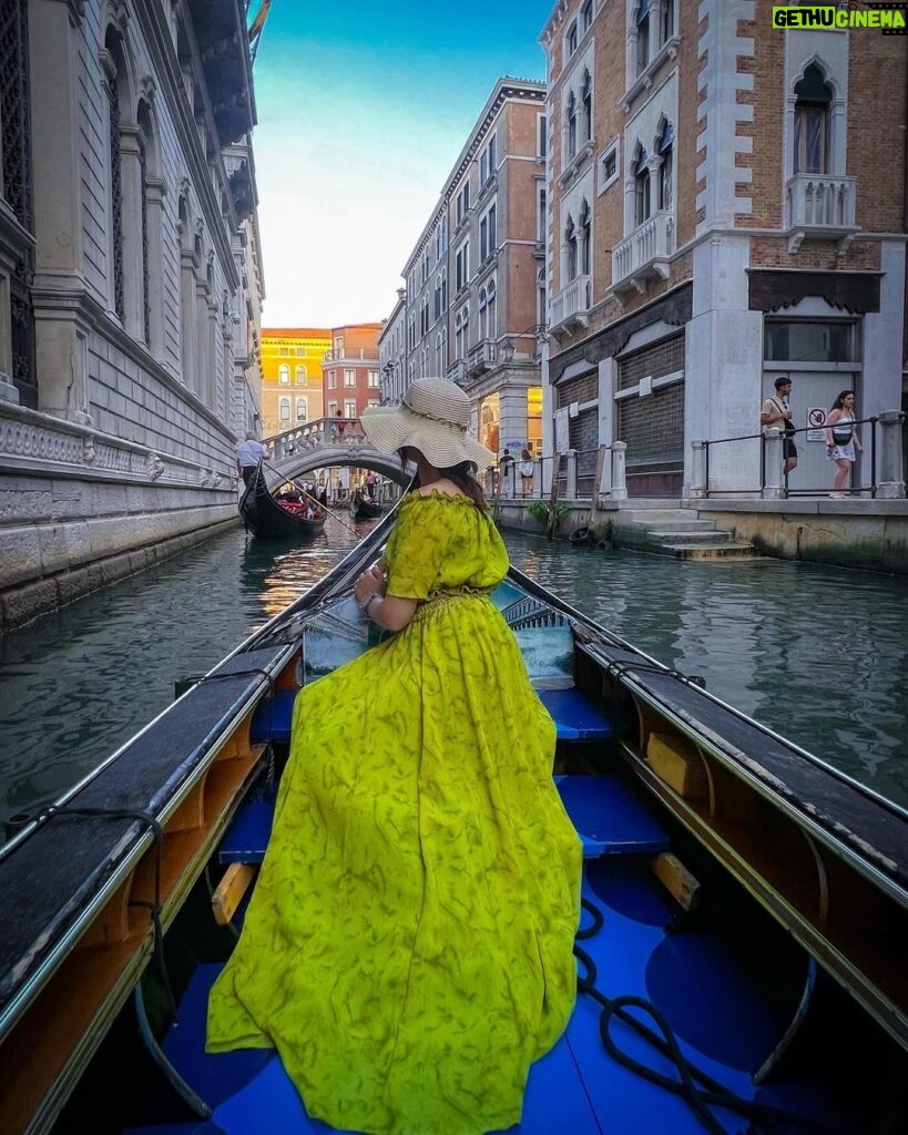 Riyasha Dahal Instagram - In the pursuit of dreams, happiness is the destination. #italy 🇮🇹 Venice, Italy