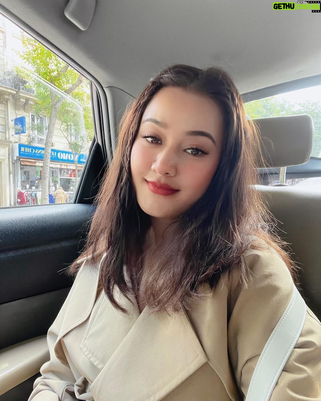 Riyasha Dahal Instagram - Letβs go to explore the city of Paris ππ Paris, France