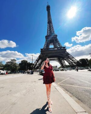 Riyasha Dahal Instagram - Meet me at the Eiffel Tower. ♥️ 
Thank u @sealinks.holidays 🙏🏻