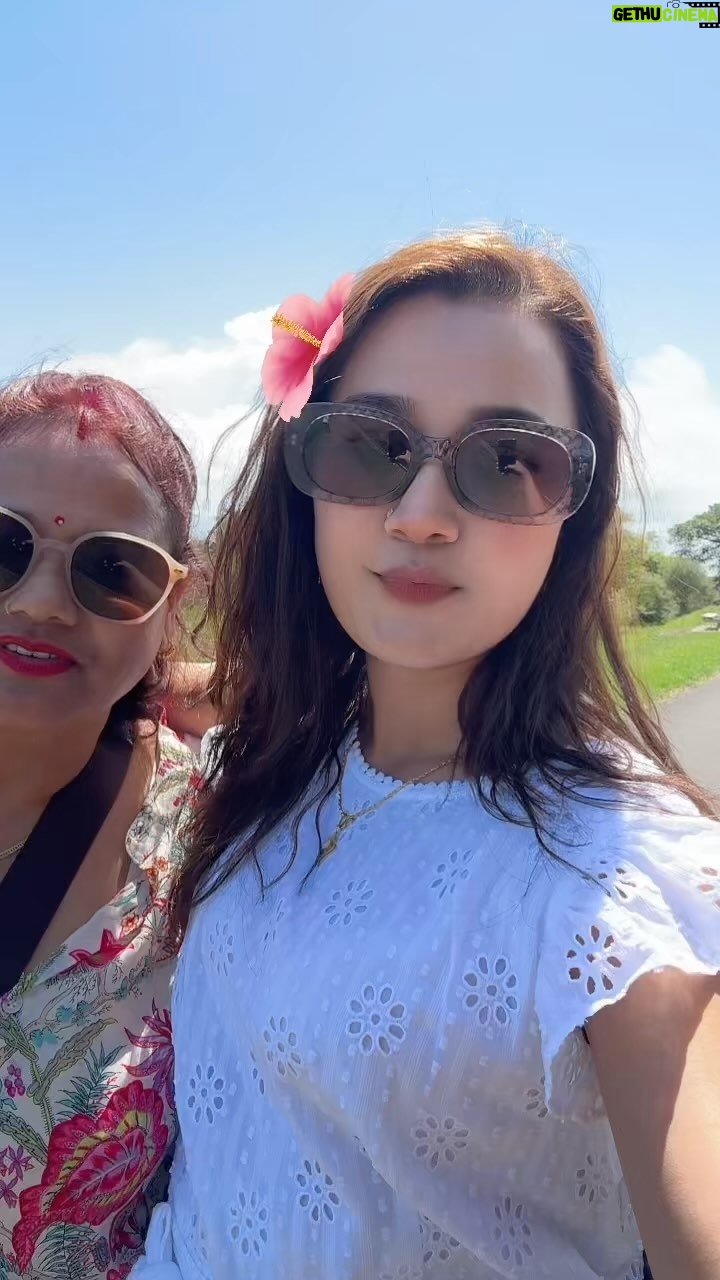 Riyasha Dahal Instagram - Blessed to have u 🙏🏻🧿 @niru.dahal.1000 ♥️ #momdaughter #riyashadahal #australia