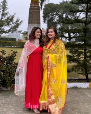 Riyasha Dahal Instagram - ‘Pukule’ को पास्नी 🤌❤️
#friendshipgoals