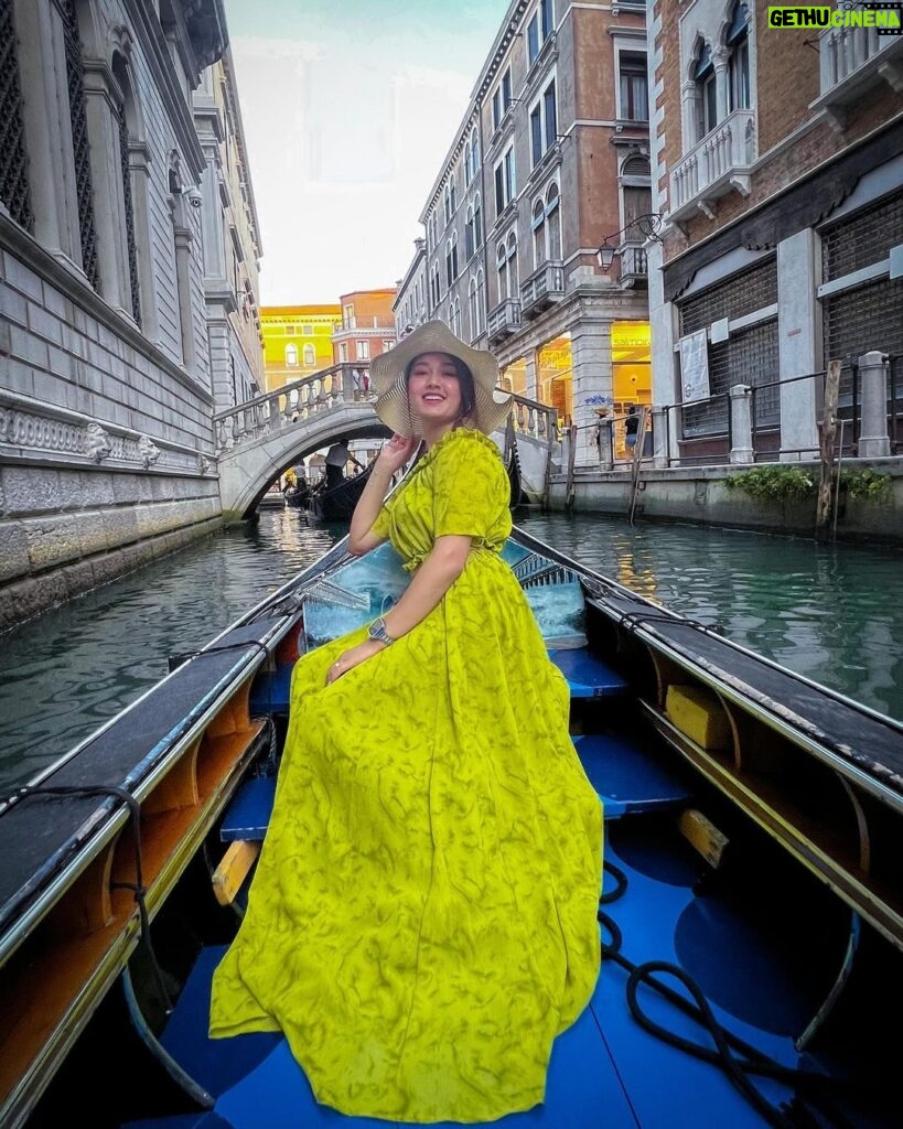 Riyasha Dahal Instagram - In the pursuit of dreams, happiness is the destination. #italy 🇮🇹 Venice, Italy