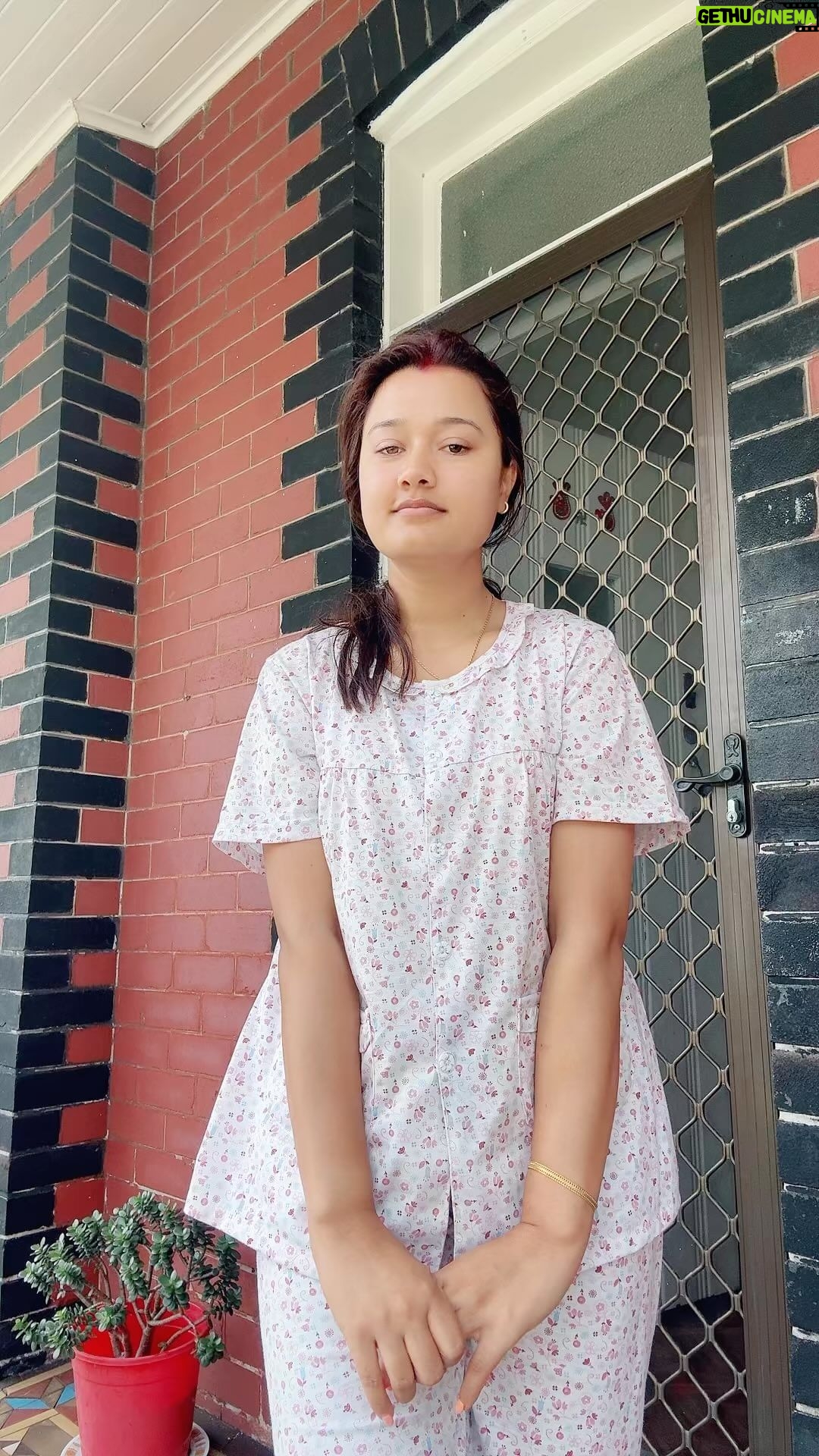 Riyasha Dahal - 13.6K Likes - Transition alert ‼️😁😁 #tihar2080 #deewali #saree #australia