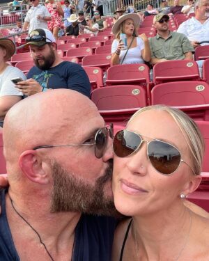 Robert Anthony Fish Instagram - @itserinfish My otter 🦦 half! ❤️.. the peas 🫛 to my carrots . I love you baby. Always.. 7.17.22 🐻