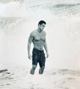 Robert Gant Instagram - Fitness is a life journey. While aesthetics obviously play a part, it’s also essential for our state of mind, our sense of well-being. And later in life as the body shifts, because our musculature is literally what supports us physically, it’s vital to make fitness a priority in order to sustain our frame and our mobility. If it’s not something you’re currently making time for, please do it if only to help make sure that you have the underlying muscular support to have the best later years that you can physically. On another note, as I look at this photo, I remember the young actor I was and the occasional comments some would make at the time that I could play Superman. I remember how quickly I would discount the idea in my head and laugh it off outwardly, because, as a then-closeted gay actor, I couldn’t process the prospect of playing a superhero as a possibility. It’s one of the reasons playing Supergirl‘s father Zor-el years later was such a sweet full circle moment. While I couldn’t fathom as a young gay actor being considered to play those kinds of roles, getting to inhabit that world later in life was a very cool thing. And a heck of a lot of fun. Grateful that, today, LGBTQ actors have a better chance than ever before to play a superhero. Among many other things. :) #Fitness #BestGayLife #LGBTQ #ActorsLife #GayActorsLife #GratefulForTheJourney