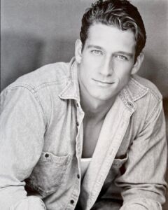 Robert Gant Instagram - Well, it looks like old headshot day has rolled around again. So I dug up another one from the archives! As we so often do, I thought for a moment, if only I could go back and let that young guy know that all the limitations, and there were many, including about being gay, that he perceived about himself weren’t true, weren’t real, he could have avoided many of the struggles that would follow. But then I remember, yet again, that each of our battle scars is a thread in the tapestry of what our life becomes. And that without each of those hues, that tapestry would lack the beauty that comes from the lighter and darker tones, from the full range of color. Have a great weekend, Everyone! #TheTapestry #OldHeadshotDay #LGBTQ #GratefulForAllOfIt #BestGayLife 📸 Lauren Berley