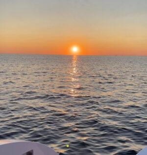 Robert Gant Instagram - Dinner on the boat off Provincetown. Hope everyone’s having a great holiday weekend. #Sunset #Grateful @bdstevens1 @alexcaps