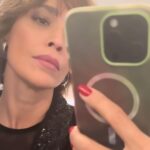 Roberta Giarrusso Instagram - Grazie a @pascalvicedomini e al @caprihollywood per questo bellissimo premio Una serata Caprese indimenticabile ❤️ E grazie per avermi vestita con questo meraviglioso outfit scintillante 🤩 @letwins.it
