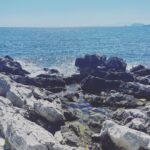 Roberta Giarrusso Instagram - NOI , scalzi sugli scogli