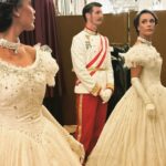 Roberta Giarrusso Instagram - Ho avuto l’onore di interpretare Elisabetta di Baviera moglie dell’imperatore Francesco Giuseppe d’Austria in una rievocazione storica del Gran Ballo di Sissi a Palazzo Brancaccio, un emozione indescrivibile Grazie a @ninograzianolucaofficial per avermi scelta ❤️