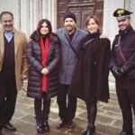 Roberta Giarrusso Instagram - Oggi è stata una giornata meravigliosa con gli studenti di Cascia Ragazzi giovani e attenti a un tema tanto delicato come quello della violenza sulle donne e della violenza in tutti sensi È stato bello condividere con voi Grazie al sindaco Mario de Carolis All’assessore alla cultura Monica del Piano per averci ospitato e ovviamente anche alla Sala della Pace E Grazie a miei amici colleghi @pino_quartullo @margina68 @giorgiom.94