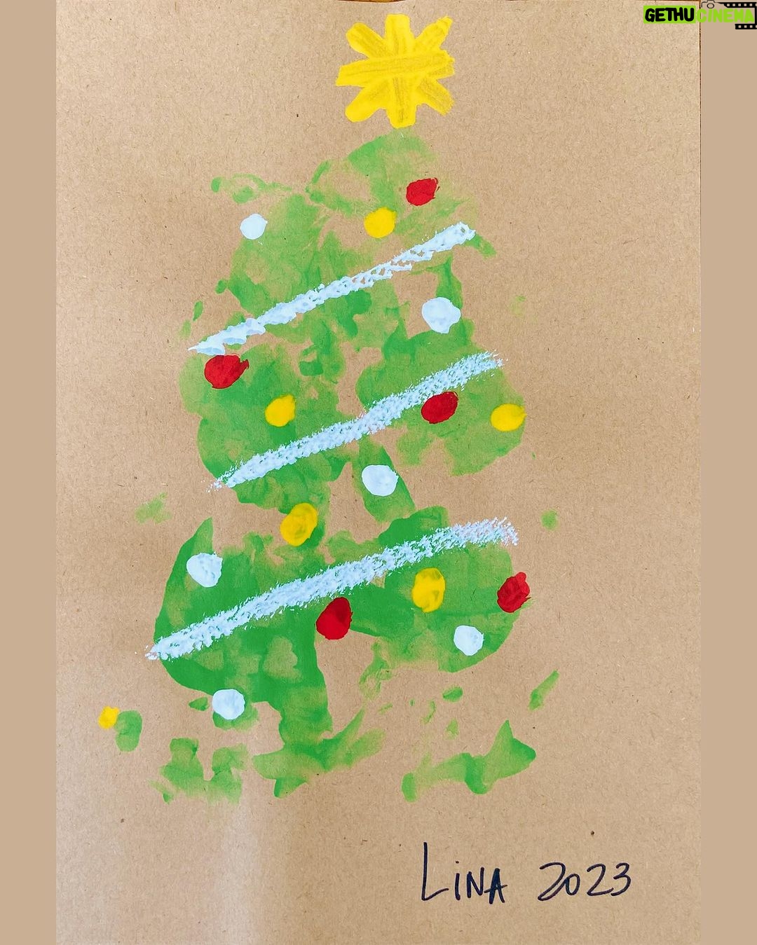 Roberta Sá Instagram - Que seja uma noite de paz pra todas as famílias! O bom da vida é saúde e muito amor. E um pedacinho de rabanada, e de panetone… Feliz Natal 🎄🎁 ♥️