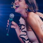 Roberta Sá Instagram - "Calendário que nunca chega ao fim" 🎶 Tô até com medo de cantar "início sim" e janeiro recomeçar! 😂 Eu vivi pelo menos 3 vidas em janeiro. E vocês? Rio de Janeiro