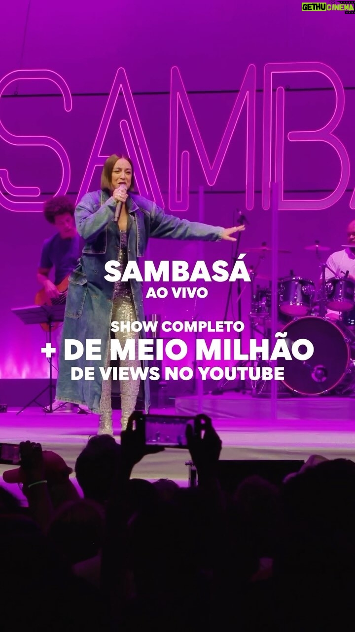 Roberta Sá Instagram - Obrigada a todos que fizeram o Sambasá - Ao Vivo ganhar esse alcance de mais de MEIO MILHÃO de visualizações 🥰 O show completo está disponível no YouTube. Chega lá e taca o play! Circo Voador