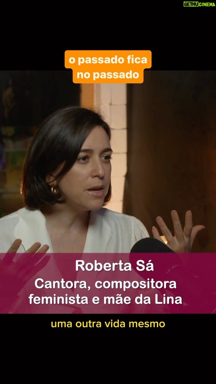Roberta Sá Instagram - E vamos de mais @robertasaoficial que a gente segue num encanto só com a conversa delícia que rola nesse episódio! As mães que nos acompanham sentem isso também? Rio de Janeiro, Rio de Janeiro