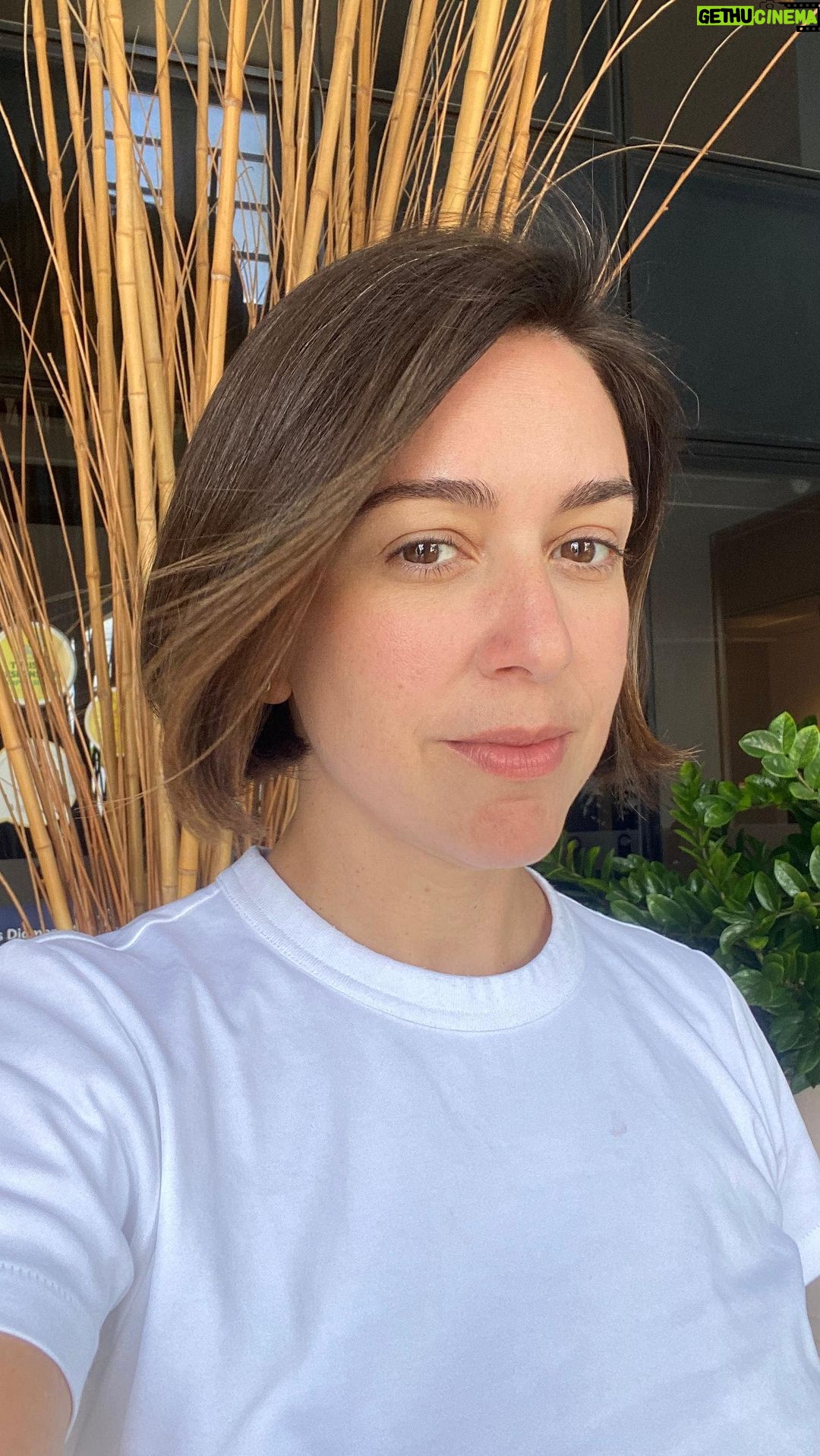 Roberta Sá Instagram - ⚠️ 21h é o horário do meu show, hoje, no Aterrinho da Praia de Iracema. Vem curtir o pré-Carnaval comigo, Fortaleza! Praia De Iracema, Fortaleza