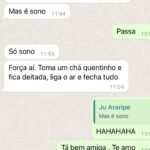 Roberta Sá Instagram - Esse fim de semana foi o primeiro que a gente resolveu sair pra se divertir. Não tinha trabalho e a gente foi prestigiar amigos, viver reencontros e a catarse de @caetanoveloso na @arenajockey . 1. Sem samba não dá @pedro_seiler 2. Não dá mesmo né? @clarissesette @moaluz @marcellemotta @wanderleymonteiro 3. Matando saudade @marianaximenes 4. Aplaudir amigos é bom demais @pretinhodaserrinha @albertocontinentino 5. Valentim o pinguim 6. É sono, só sono @araripejuliana