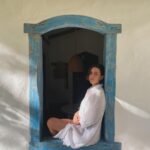 Roberta Sá Instagram - Começar o ano na Bahia, numa casinha que tinha Iemanjá na entrada, num paraíso construído com muito amor pela @lagatta e André, foi uma espécie de sonho do qual não quero acordar. Minha família agradece a acolhida @vila.oya . Que encontro fabuloso. 2024 promete! Praia De Algodões - Península De Maraú BÁ
