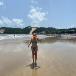 Roberta Sá Instagram - Paraíso perto, sorriso aberto, pronta pra minha Natal. Polo Petrópolis às 22h. Antes, no mesmo palco, tem minha mana @khrystal com um showzaço!! Samba aqui, samba ali Sambasá! Vem!