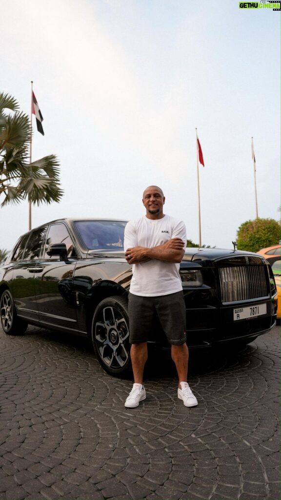 Roberto Carlos Instagram - High class service, luxury cars, friendly environment - that’s all you need to know about @fastfive.f5 Atlantis, The Palm