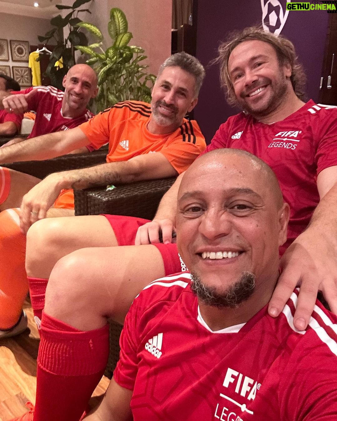 Roberto Carlos Instagram - Con los grandes del futbol Khalifa International Tennis and Squash Complex