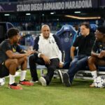 Roberto Carlos Instagram - Estamos em Nápoli.