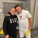 Roberto Carlos Instagram – Muito bom estar com vocês @ronaldo @paulbrighten @entourage_sport
