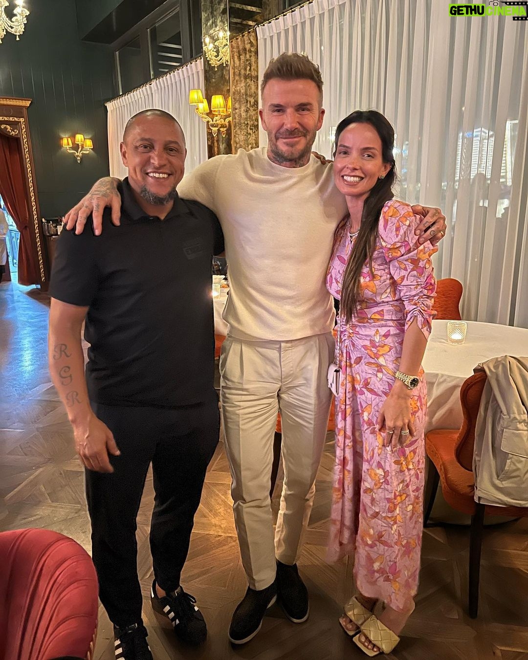 Roberto Carlos Instagram - Um pouco desses 25 dias aqui no #qatar2022 The Chedi Katara - a GHM hotel