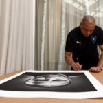 Roberto Carlos Instagram - Serious or not so serious? 😆 These amazing portraits by @drgotts are helping raise vital funds for @unicef_uk. They were taken #SoccerAid over the last two years. You can buy one of me or my teammates by going to the link in the @socceraid bio