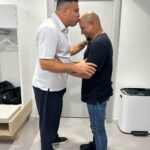 Roberto Carlos Instagram - Happy birthday lindoooooo Estadio Santiago Bernabéu