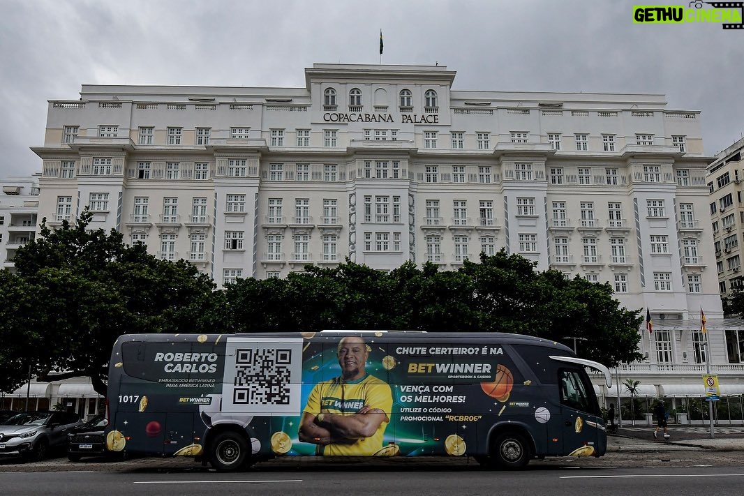 Roberto Carlos Instagram - Estive com a Betwinner pelas estradas do Brasil e passei por Copacabana no Rio, Estádio conhecidos em São Paulo e pelo Planalto em Brasilia. Quem me viu com os amigos da Betwinner?