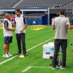 Roberto Carlos Instagram - Cuidando dos meus meninos . AT&T Stadium