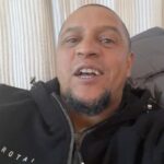 Roberto Carlos Instagram - Irmão, @ronaldinho! Eu já coleciono sua história. Eu amo meu NFT Dinho 526 @shirtum