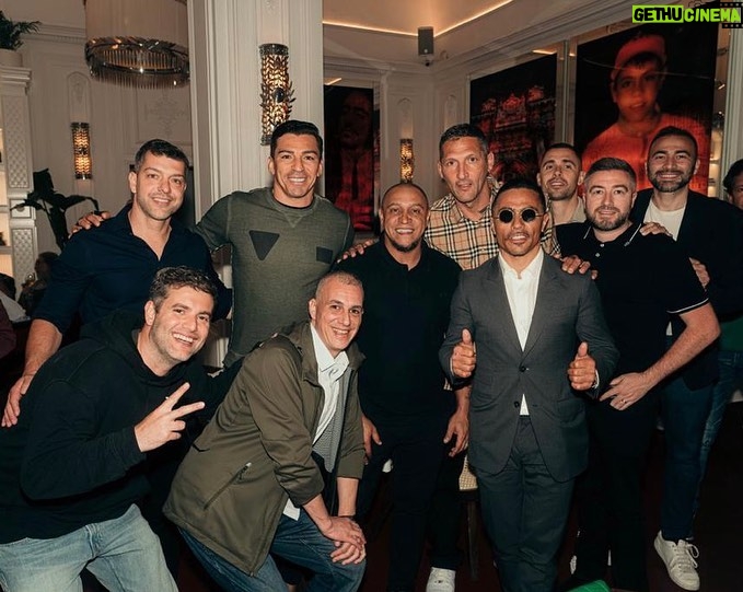 Roberto Carlos Instagram - Família Entourage @entourage_sport Istanbul, Turkey