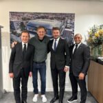 Roberto Carlos Instagram - Noite de @championsleague no Santiago Bernabéu con #butragueño @bjoern_gulden @davidbeckham @adidasfootball @entourage_sport