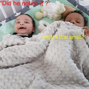 Roberto da Costa Instagram - I’m so curious what my little nephew is laughing about 🙈🙈 @yvette_kaleiti he has your tricks 😂 #i #think #my #nephew #might #dropped #one #at #his #bestfriend #that #is #the #best #start #of #brotherlylove #unconditional #bestfriendgoals #bestfriendsforever #bestfriends #little #fart #? #😀 #😂