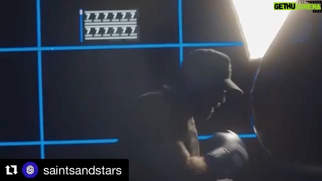 Roberto da Costa Instagram - One of my favourite workouts to blow of some steam on the pads or on the bags doesn’t matter love the “training high feeling “ 🎥 @fracrox @saintsandstars holy box. #holybox #saintsandstars #amsterdam #box #hit #workout #nextlevelgym #sport #training #robeasto #robertodacosta Saints & Stars
