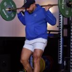 Roberto da Costa Instagram - POV: You try to position your feet perfectly for your next squat. 😂 Saints & Stars
