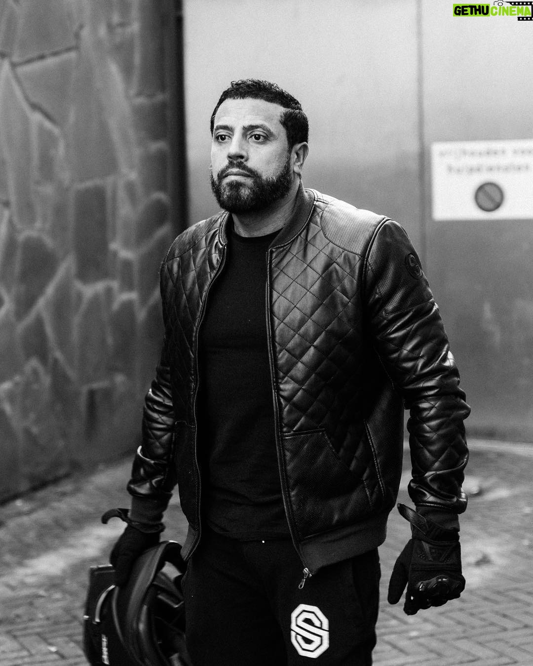 Roberto da Costa Instagram - Ready to shake things up! 📷📸 credits by @fracrox for @saintsandstars #ready #for #challenges #promo #shoot #saintsandstars #amsterdam #blackandwhite #robertodacosta Saints & Stars