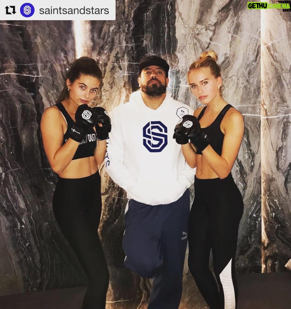 Roberto da Costa Instagram - When you just trained the next generation of Victoria secrets little angels feeling secured with these two bodyguards . Good luck little @saintsandstars tribe members 🙏🏼 #saintsandstars #elite #models #elitemodels #boxing #holybox #nextlevelgym #gym #boutique #training #holyshred #nextgeneration #angels #amsterdam #robertodacosta #workout #my #new #bodyguards Amsterdam, Netherlands