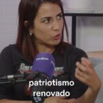 Rocío Vidal Instagram - Sobre el racismo, la homofobia y el sexismo ligado a la bandera de tu país 🇪🇦. Este mensaje es más importante que nunca. Esta semana hablamos de prejuicios, complejos y avances sociales, por qué se frenan y cuánto nos queda por aprender , con @lamthior, cómico y divulgador. Como todas las semanas, tenéis la entrevista completa en @podimo_es y 30 días gratis desde el link de mi bio 💜 P.D: Supera el carlismo...