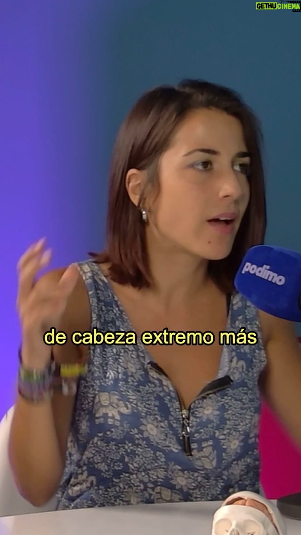 Rocío Vidal Instagram - Tu cerebro en una secta. Cuando tu identidad se desvanece para ofrecérsela a un gurú que te puede arrebatar hasta tu propia vida. Hablamos de cómo son las sectas por dentro, de si se puede salir y de qué manera. También hago alguna que otra confesión de cuando me infiltré en la cienciología. De la mano de la psicóloga Laura Merino, experta en organizaciones coercitivas. Como cada semana, lo tenéis en @podimo_es y un mesazo gratis desde el link de mi bio 💜💜