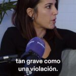 Rocío Vidal Instagram - Así abrió los ojos la fundadora de los Latin King en España. Mariah Oliver nos cuenta cómo empezó todo, cómo se dio cuenta de la violencia que había contribuido a crear, cómo entró en la cárcel y cómo lo ve ahora en perspectiva después de 15 años. Una charla imperdible para entender cómo funcionan las pandillas y cómo te puedes llegar a creer que estás haciendo el bien. Y con este último capítulo por todo lo alto, nos despedimos de El Club de las Mentes Vivas (al menos de momento). Gracias por formar parte de esta selecta sect... Ejem ¡Club!. La de testimonios valiosos que hemos escuchado, historias únicas, mentes despiertas. Gracias por hacerlo posible y gracias también a @podimo_es por acogerme en su casa 💜. Hoy es el último día para poder escucharlo con 45 días gratuitos así que aprovechad para darle ese último empujón y quizá haya una tercera temporada 😏. Link en mi bio y en storiesss