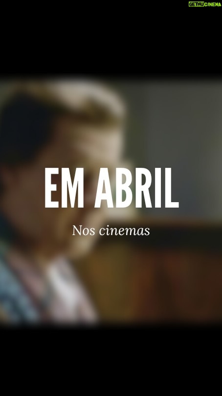 Rodrigo Faro Instagram - Está confirmado! Em abril a gente se vê nos cinemas! Tive a honra de interpretar o Silvio Santos nas telonas. Foi definitivamente o maior desafio da minha carreira! Foram 40 dias de filmagens, mais de 3hs de caracterização por dia, tudo isso gravando simultaneamente ao meu programa. E agora já tem data de estreia! Estou ansioso e vcs?