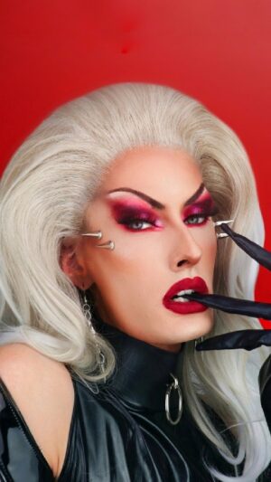Roem Instagram - This is how I'm going to enter 2022 😌😂❤️

#rupaulsdragrace #dragracememes #dragqueen #makeup #wigs #dragraceholland #canadasdragrace #makeuptransformation