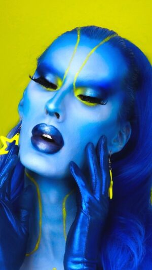 Roem Instagram - EXTRATERRESTRIAL 👽 ⚠️

I for sure felt the ✨Jantasy✨ while creating this stunning blue alien look 🛸

#dragqueen #rupaulsdragrace #photoshoot #abstractmakeup #dragmakeup #makeuplooks #sciencefiction  #dragraceholland #alien #alienmakeup #facepaint #dragartist #makeupartist #makeuptransformation #weirdmakeup #blackeyes #abstractmakeup #bluemakeup #allstars6 #dragracememes