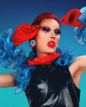 Roem Instagram - 👁️ DISTINGUISH 👁️

You first and the world comes second. 👄

#dragqueen #dragmakeup #latex #rupaulsdragrace #rpdr #rupaul #makeup #makeuptransformation #abstractmakeup #pearlmakeup #redblue #avantgarde #editorial #photography #photoshoot #model #dragraceholland #dragracedownunder #allstars6 #redhair #wig #drag #dragraceespaña #pride
